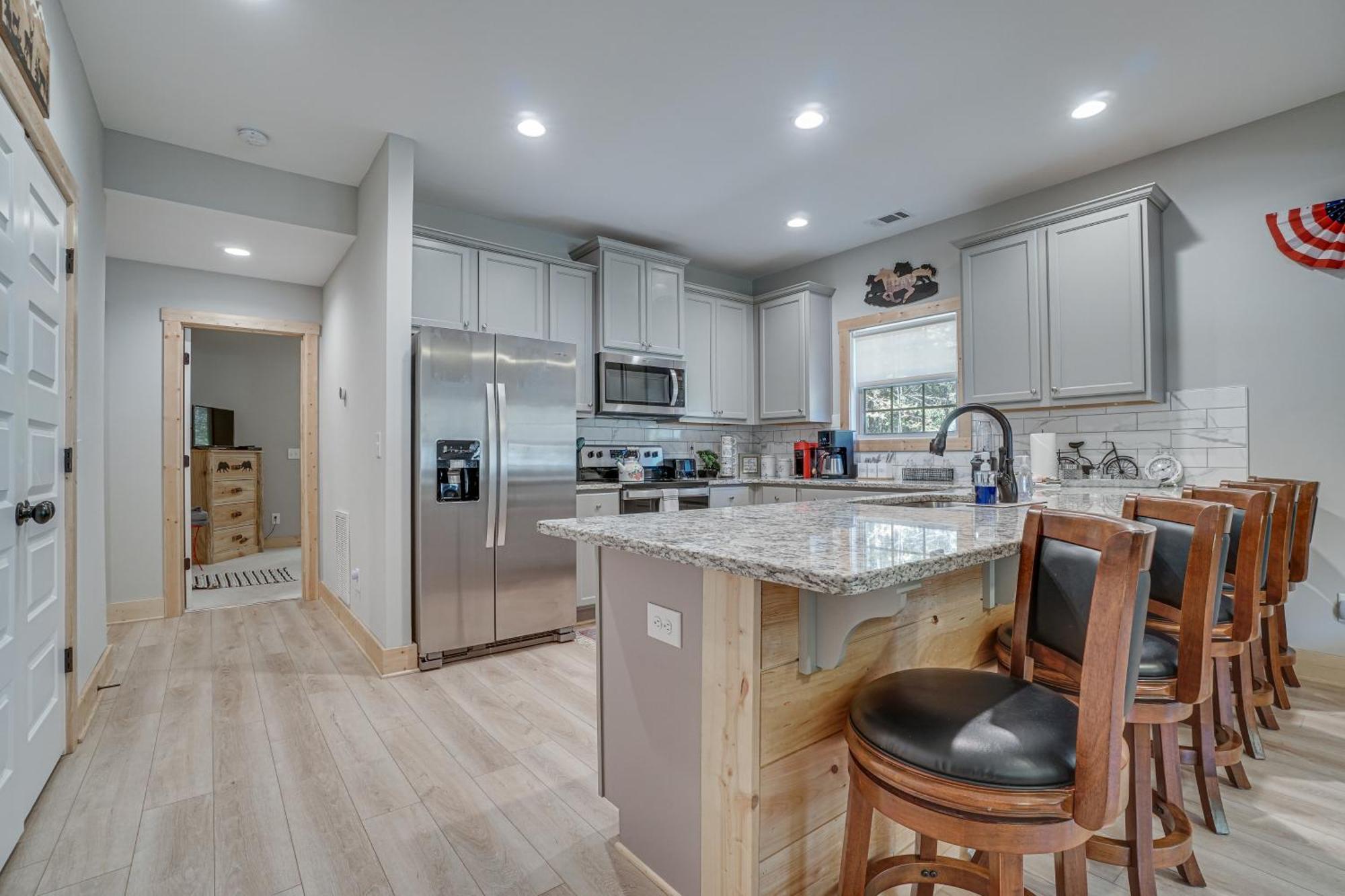 Villa Stunning Helen Getaway With Hot Tub And Ev Charger! Extérieur photo